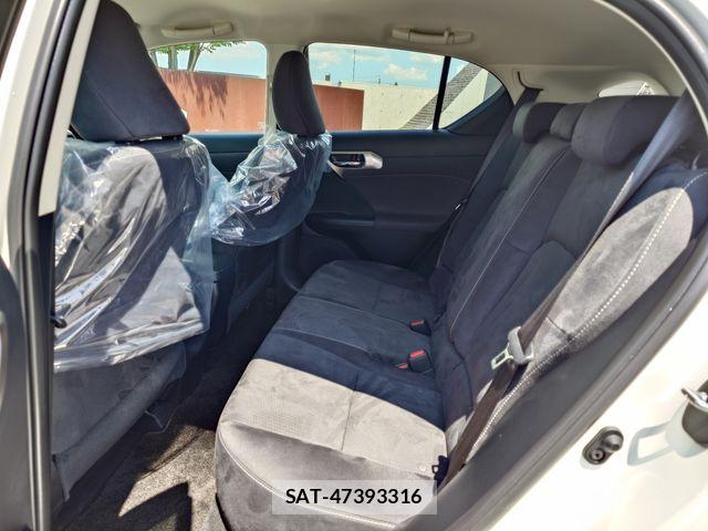 Lexus CT 2022-07 6907632-20