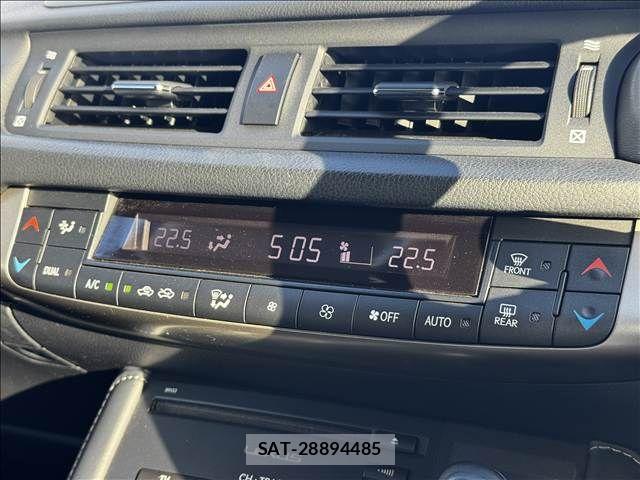 Lexus CT 2018-04 6907631-12