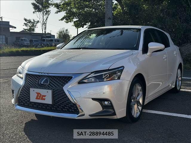 Lexus CT 2018-04 6907631-21