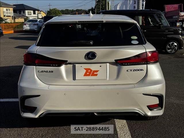 Lexus CT 2018-04 6907631-22
