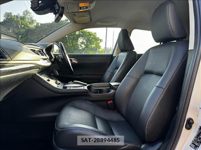 Lexus CT 2018-04 6907631-24
