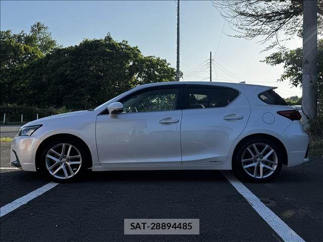 Lexus CT 2018-04 6907631-5
