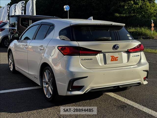 Lexus CT 2018-04 6907631-7