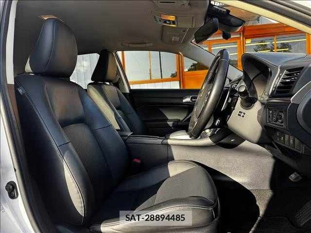 Lexus CT 2018-04 6907631-8