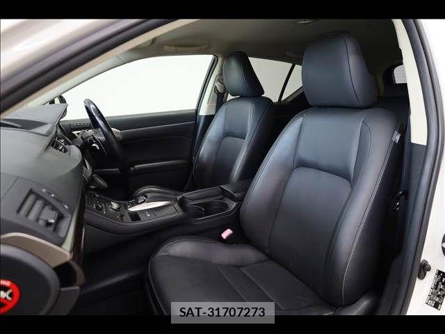Lexus CT 2014-08 7020754-17
