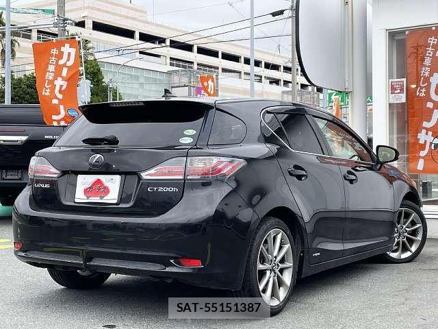Lexus CT 2013-07 7059221-2