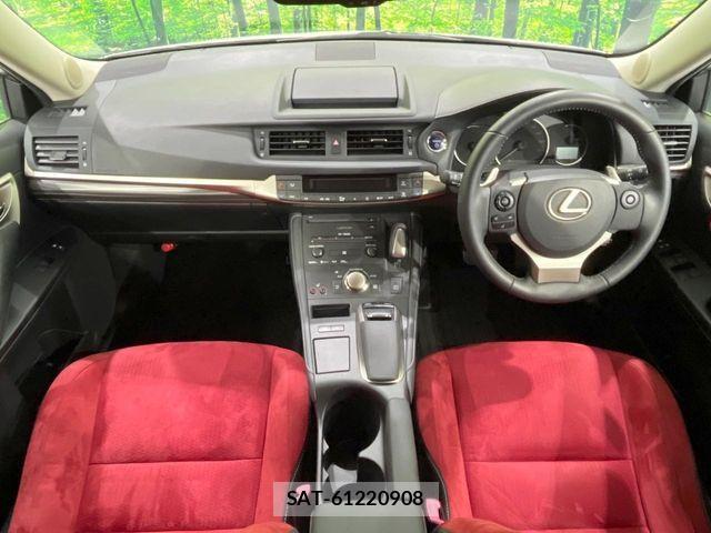 Lexus CT 2014-07 7059223-1