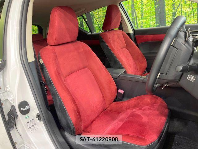 Lexus CT 2014-07 7059223-7