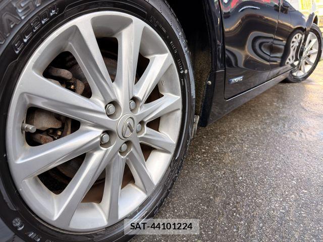 Lexus CT 2012-06 7220862-19