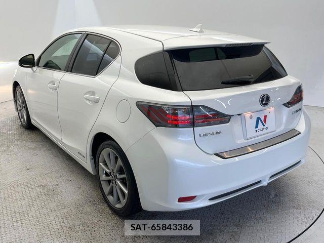 Lexus CT 2013-03 7220861-19