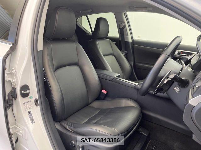 Lexus CT 2013-03 7220861-7