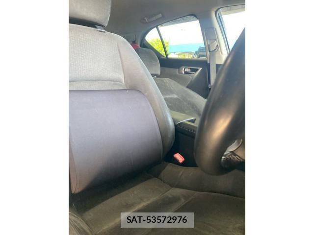 Lexus CT 2011-03 7220858-9
