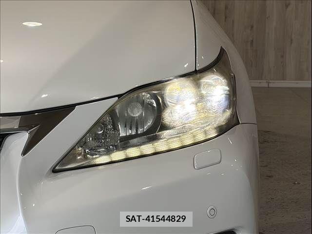 Lexus CT 2013-06 7220863-10