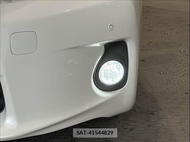 Lexus CT 2013-06 7220863-11