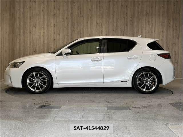 Lexus CT 2013-06 7220863-19