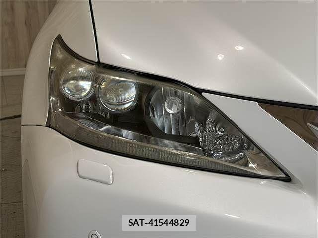 Lexus CT 2013-06 7220863-22