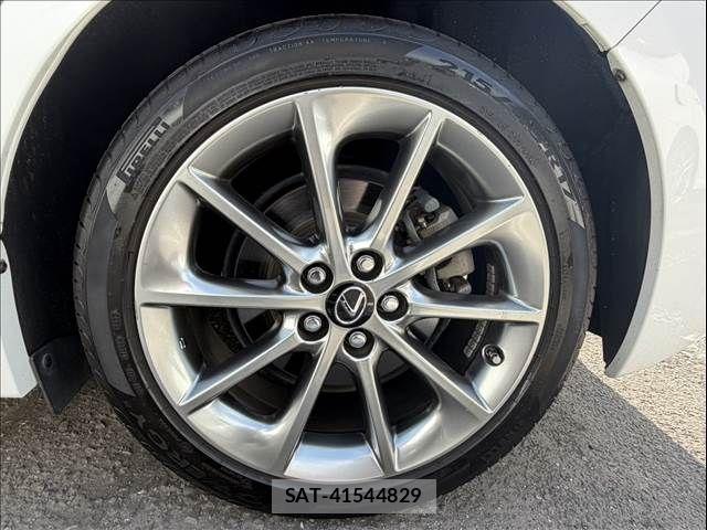 Lexus CT 2013-06 7220863-27