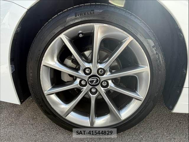 Lexus CT 2013-06 7220863-28