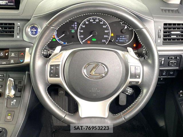 Lexus CT 2013-02 7220860-10