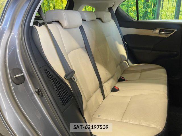 Lexus CT 2016-08 7220864-8