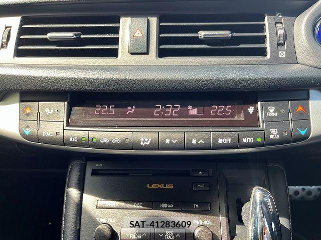 Lexus CT 2011-08 7220859-14