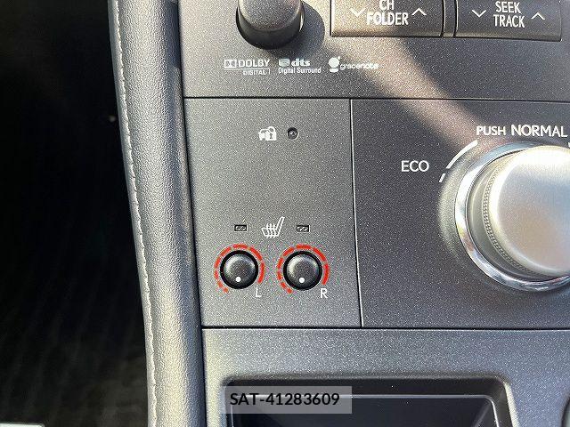 Lexus CT 2011-08 7220859-21