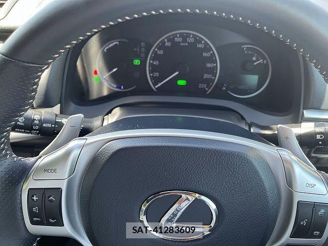 Lexus CT 2011-08 7220859-22