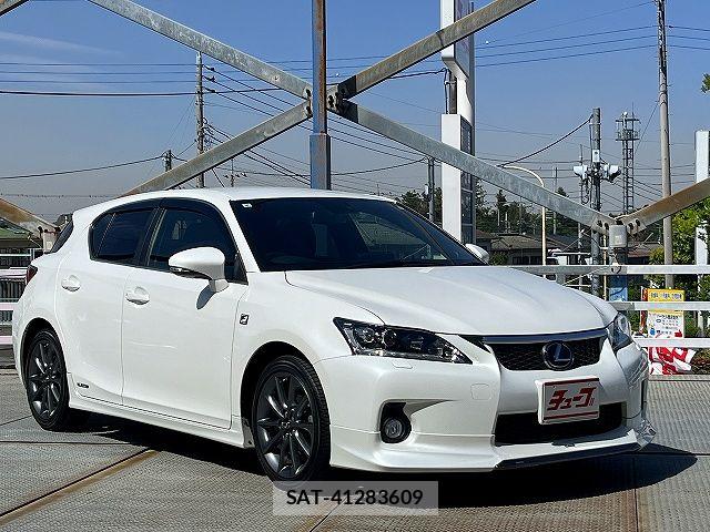 Lexus CT 2011-08 7220859-6