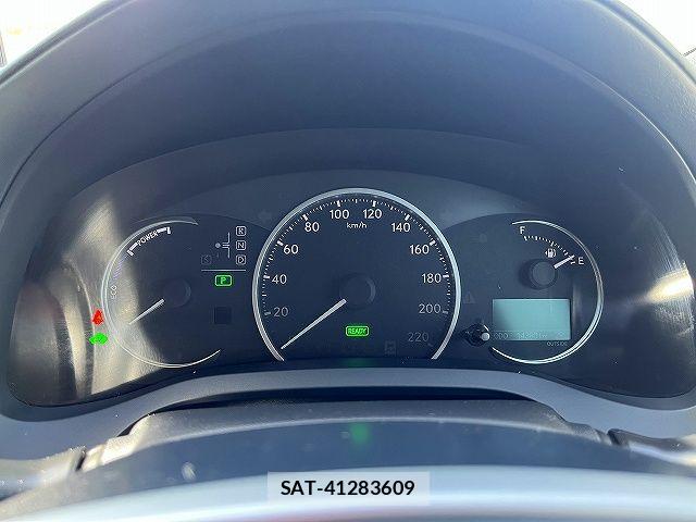 Lexus CT 2011-08 7220859-7