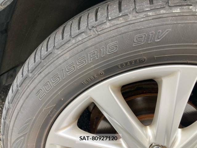 Lexus CT 2011-06 7251308-8