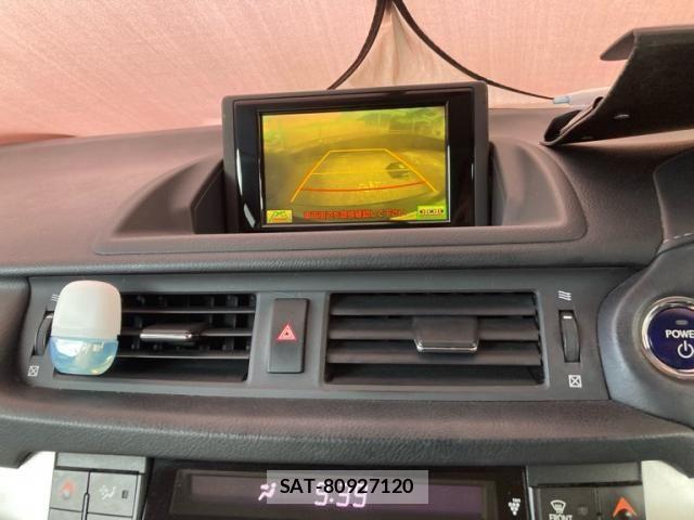 Lexus CT 2011-06 7251308-17