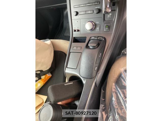 Lexus CT 2011-06 7251308-19