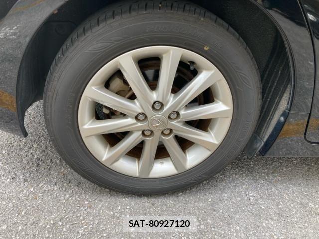 Lexus CT 2011-06 7251308-6
