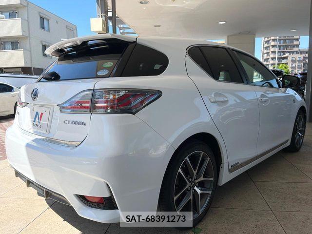 Lexus CT 2014-03 7272219-17