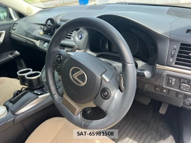 Lexus CT 2014-05 7327998-10
