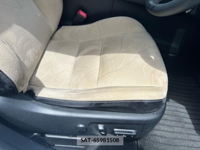 Lexus CT 2014-05 7327998-16