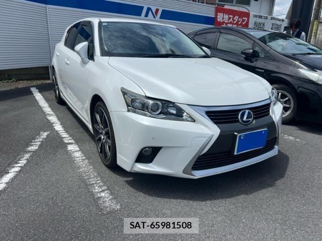 Lexus CT 2014-05 7327998-2