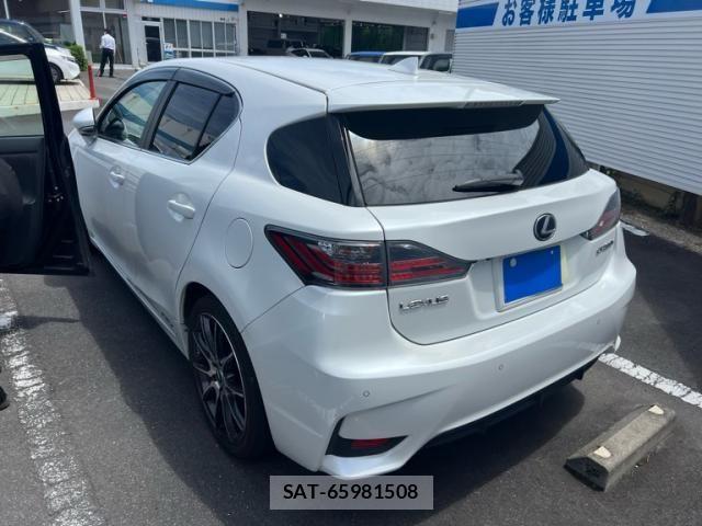 Lexus CT 2014-05 7327998-3