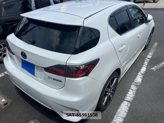 Lexus CT 2014-05 7327998-4