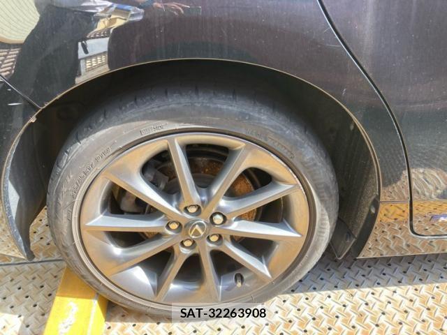 Lexus CT 2011-08 7327996-5