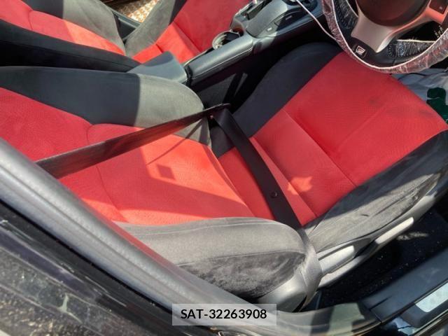 Lexus CT 2011-08 7327996-8