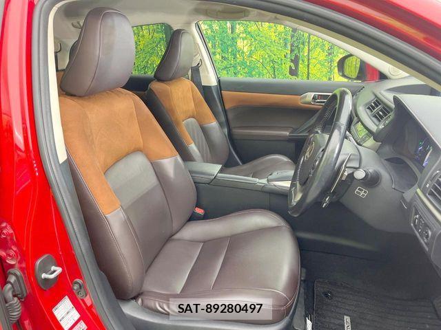 Lexus CT 2017-09 7358457-7