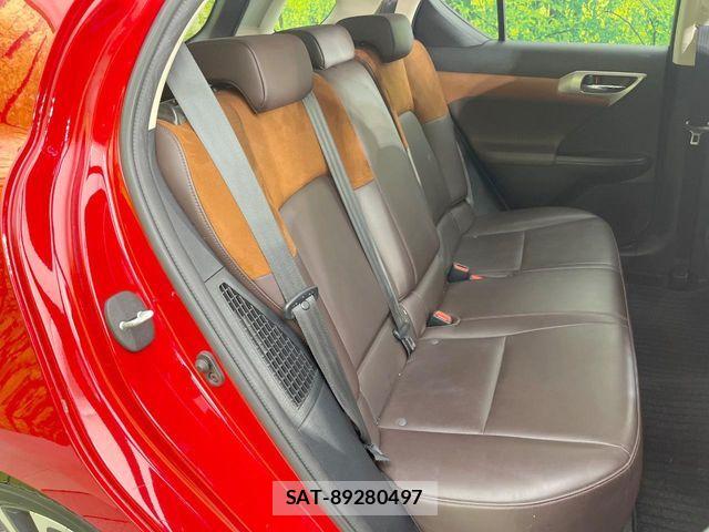 Lexus CT 2017-09 7358457-8