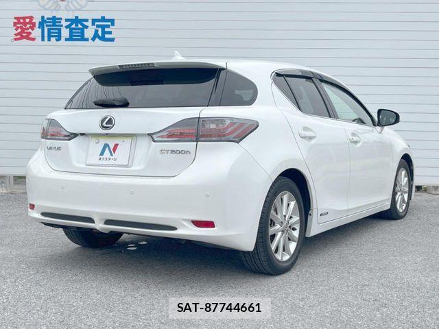 Lexus CT 2011-10 7392650-17