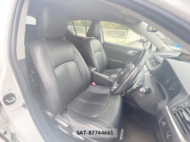 Lexus CT 2011-10 7392650-8