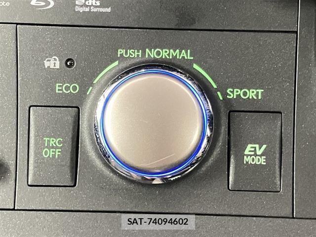 Lexus CT 2015-10 7392652-16