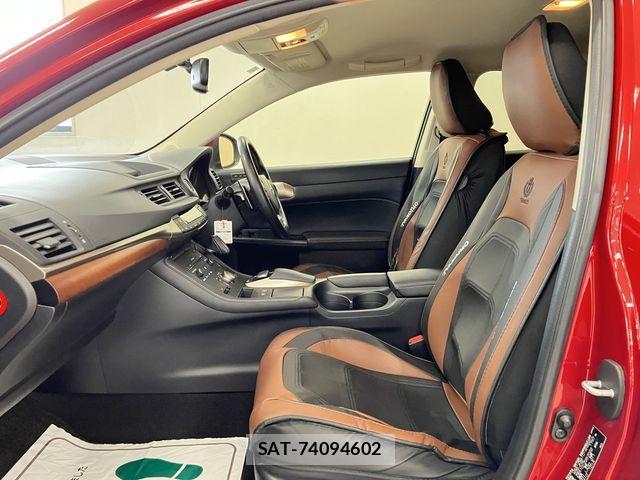 Lexus CT 2015-10 7392652-22