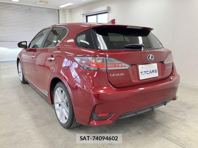 Lexus CT 2015-10 7392652-25