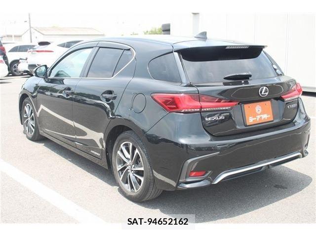 Lexus CT 2018-01 7455356-10