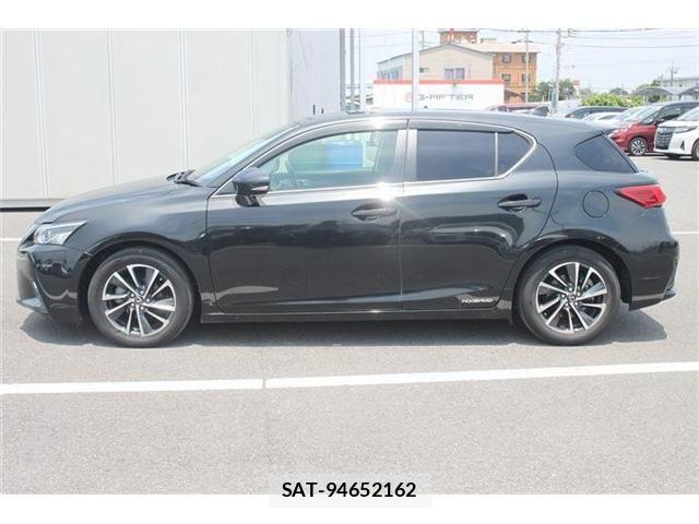 Lexus CT 2018-01 7455356-11